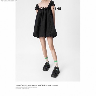  Sandal Đế Dày Bánh Mì 2022