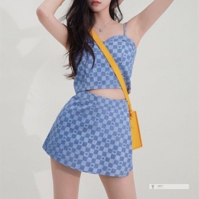 Set Áo Hai Dây Phối Quần Sọc Ca Rô Lưng Cao