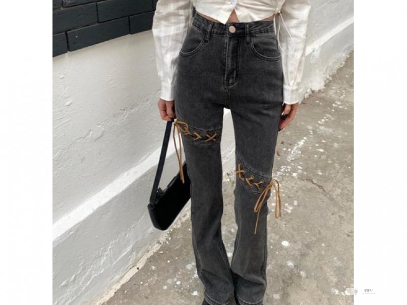 Quần jean nữ lưng cao phong cách cổ điển