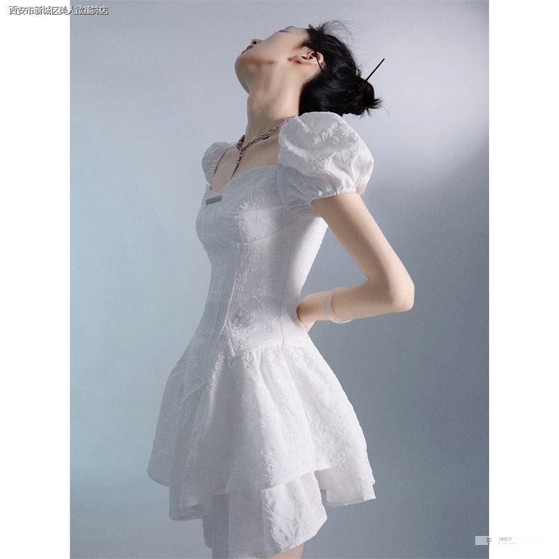 Đầm Công Chúa Tay Phồng Cổ Vuông Phong Cách Cổ Điển