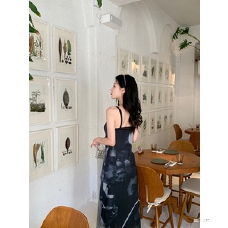 Đầm Dáng Chữ A Hai Dây In Họa Tiết Phong Cách Pháp Cổ Điển