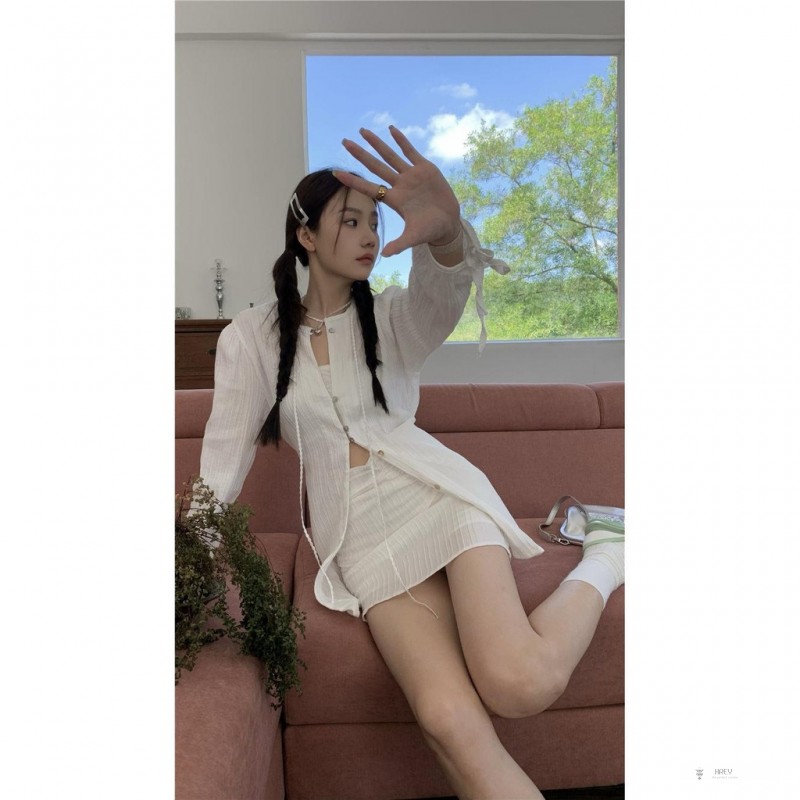 Set Áo Sơ Mi Dài Tay Cột Dây + Chân Váy Lưng Cao Xếp Ly